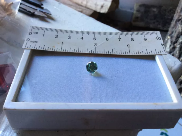 MOISSANITE  FANCY VERDE CHIARO mm 7,45 CT. 1,50