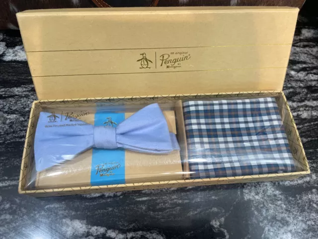 Penguin bow tie and pocket square set box