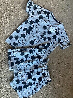 D5 BNWT Disney Mickey Mouse Grey Black T-Shirt & Shorts Set