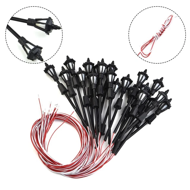 10 Lampioni LED In Scala 1:150 Per Diorami E Modellismo – Doppio Lampione, Altezza 9 Cm, Tensione 3V, Ideali Per Fotografia E Scenografie
