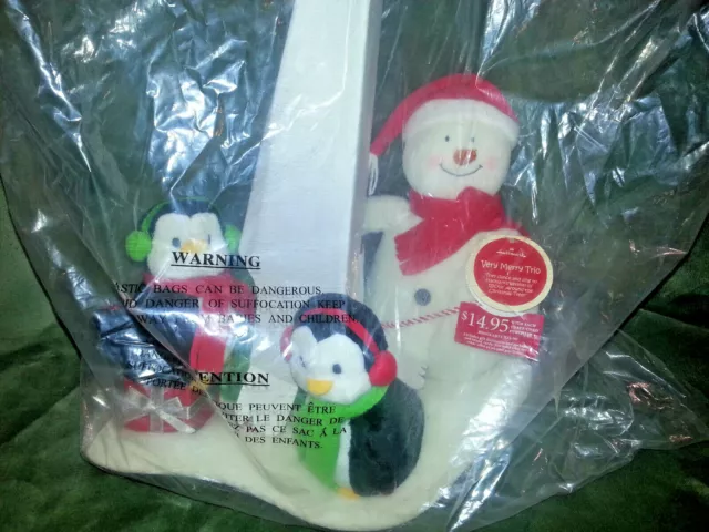 Hallmark 2006 Tintineantes Pals Navidad Muy Feliz Trio Afelpado Nieve &