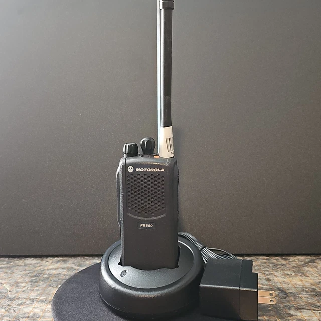 Motorola PR860 VHF Portable Radio 5 Watt 16 Channel 136-174 AAH45KDC9AA3AN