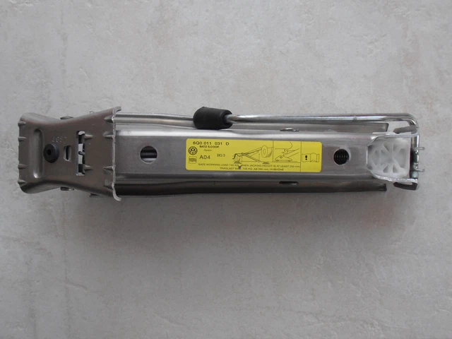 Original Volkswagen & Seat Bordwerkzeug-Wagenheber * 6Q0 011 031 D * Top