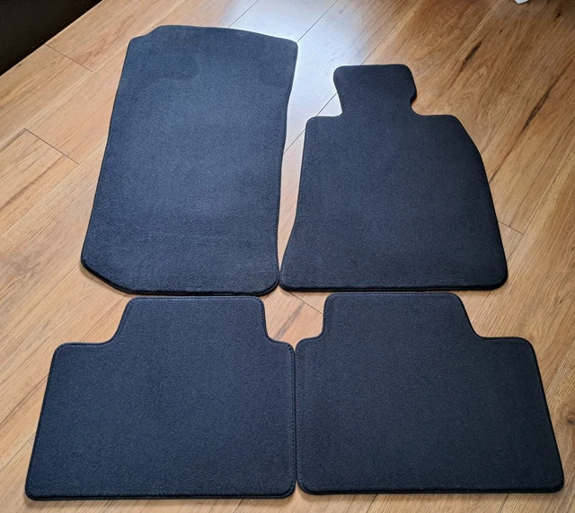 Tappetini Auto Per BMW Serie 3 E30 (1983-1994) Coupé/Cabrio, 4 Pezzi, Fissaggi Originali, Rinforzo Tallone E Bordatura In Velluto