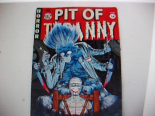Riverdale  Tv Series  Pit Of  Tyranny  Hero Prop  Pep Comic