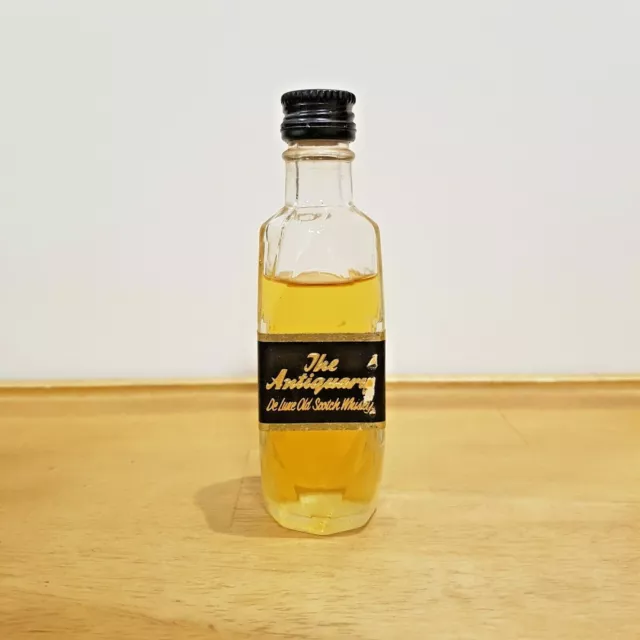 Antiquary De Luxe Old Blended Scotch Whisky RARE Circa 1970s Miniature
