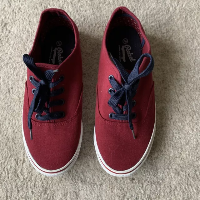 BNWOT Boys Burgundy Lace Up Casual Shoes / Trainers Size 4
