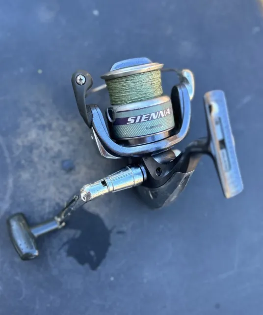 SHIMANO SIENNA 4000FD Fishing Spinning Reel For Parts $15.00