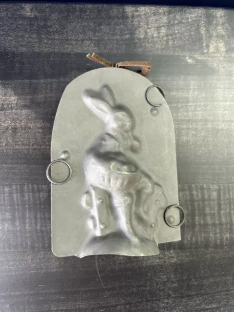 Vintage Easter Bunny Rabbit Chocolate Candy Mold Chocolatier Decor Kitsch