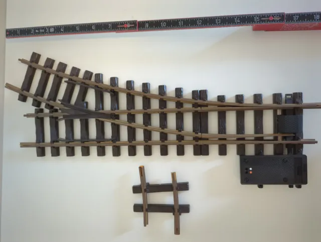 LGB G-scale electric track switch (Right Hand) plus adjustment track (1605)