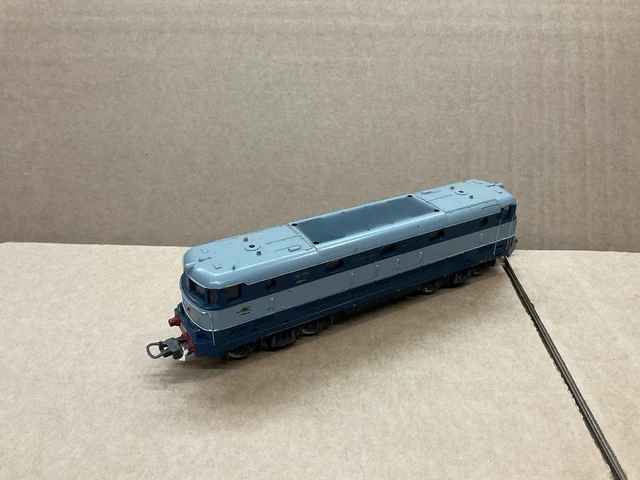 Two OO gauge locomotive, comprising a Mainline Railways Class 45 1CO