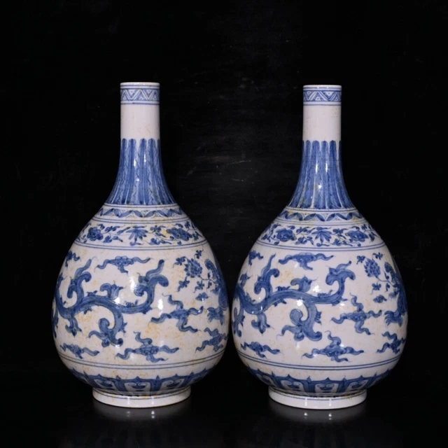 9.3" China old dynasty Porcelain chenghua mark pair Blue white cloud Dragon vase