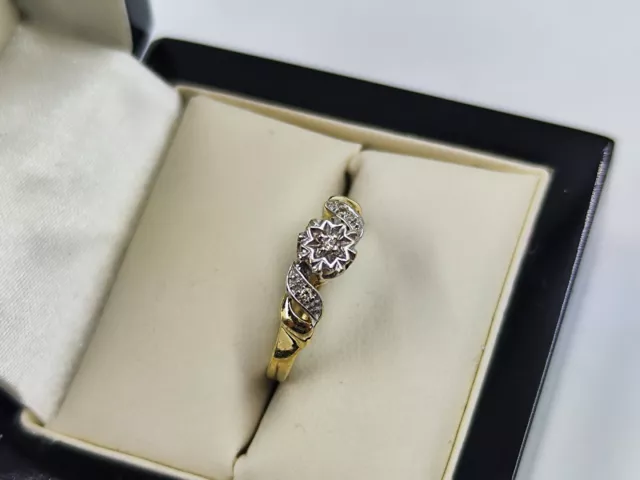9CARAT Gold Ring Diamond Size M Hallmarked Beautiful Rare 2