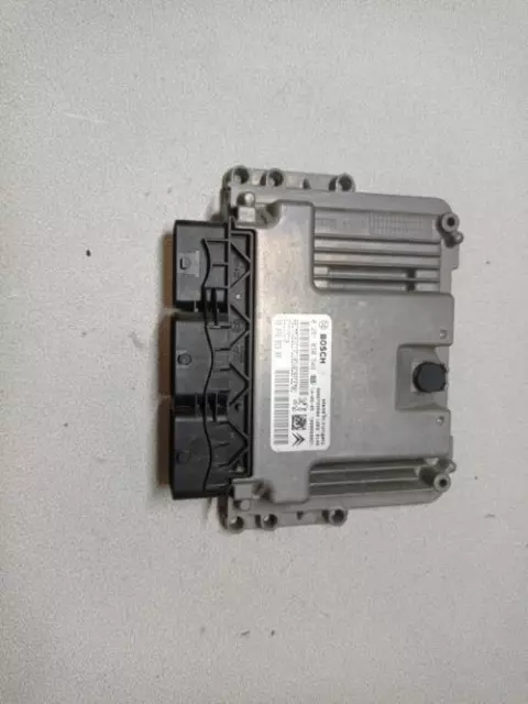 Calculateur moteur PEUGEOT 208 1 1608084880