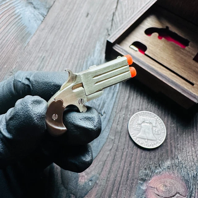 GUN KEYCHAIN SWIVEL Derringer Miniature gun Derringer Cap gun Mini