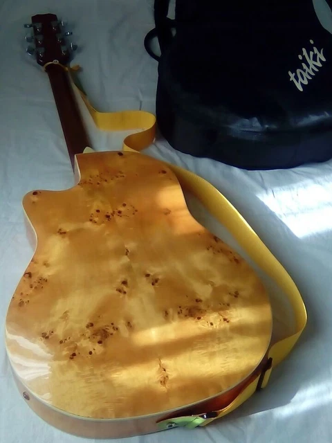 Chitarra Acustica Elettrificata Elettroacustica BLU 4bande Accordatore OMAGGI