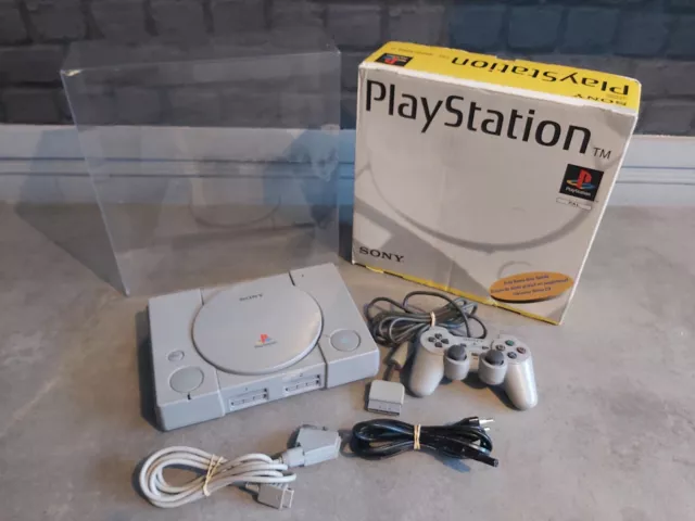 Console SONY PS1 - Playstation 1 - SCPH-7502 - Dans Une Boite De SCPH-5502