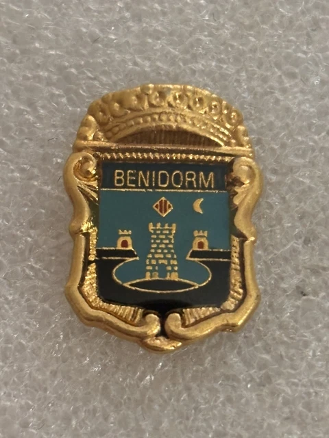 Pin's Espagne Corrida Blason – Souvenir Voyage Tourisme Visite