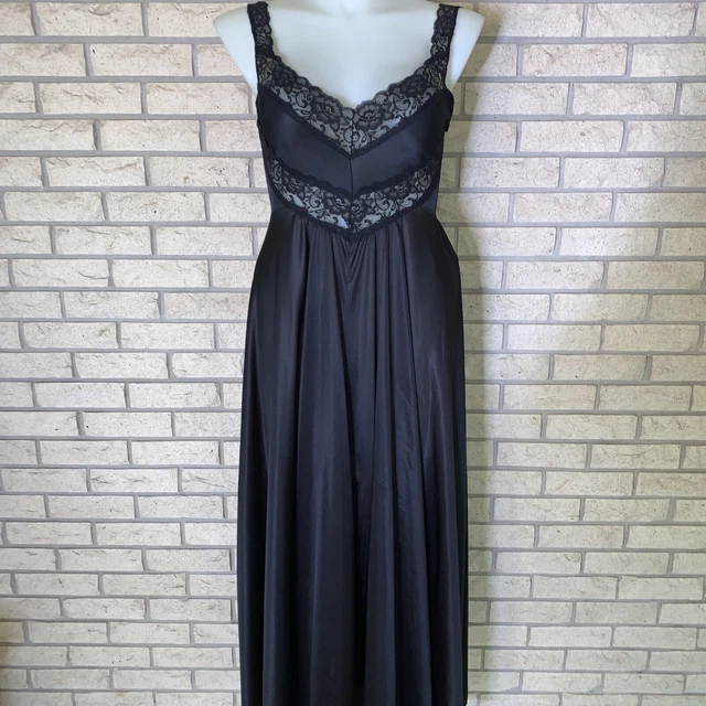 Vintage Undercover Wear Long Black Nylon/Lace Full Nightgown Size X Large 42 B