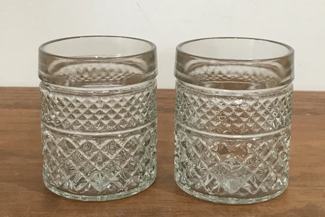 2 Vintage Anchor Hocking Wexford Pattern Glasses -  225ml