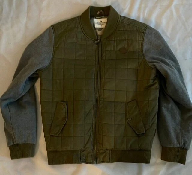 Mens Bellfield Army Khaki Green Quilted Bomber Jacket with contrast sleeves sz M