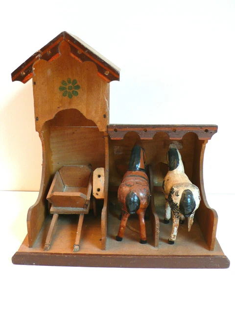 Ecurie étable en bois avec animaux miniatures Canton Fribourg