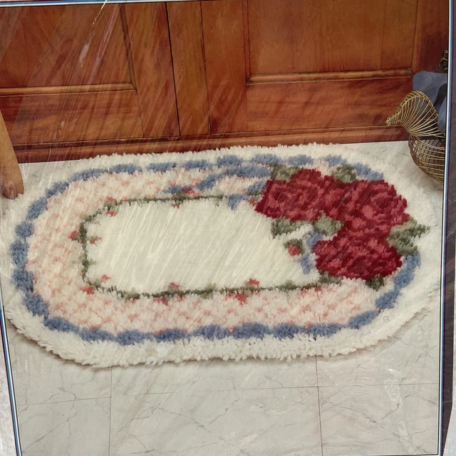 "Kit de alfombras de gancho ovalado con pestillo trío de rosas vintage años 80 de Wonder Art 20"" X 27"