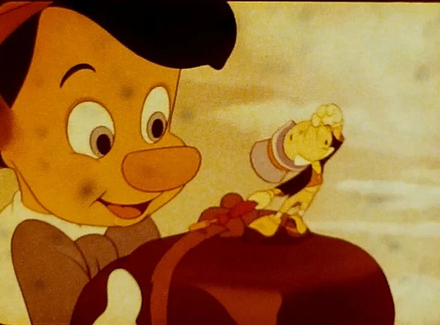SUPER 8 MOVIE | DISNEY PINOCCHIO MONSTRO THE WH…