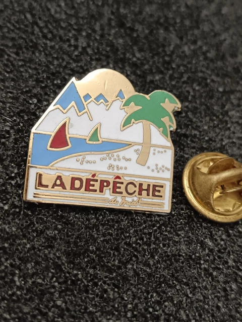 h PINS PIN ENAMEL FOOTBALL SOCCER FOOT NARBONNE MEDIA PRESSE ONZE COQ h PINS PIN ENAMEL FOOTBALL SOCCER FOOT NARBONNE MEDIA PRESSE ONZE COQ