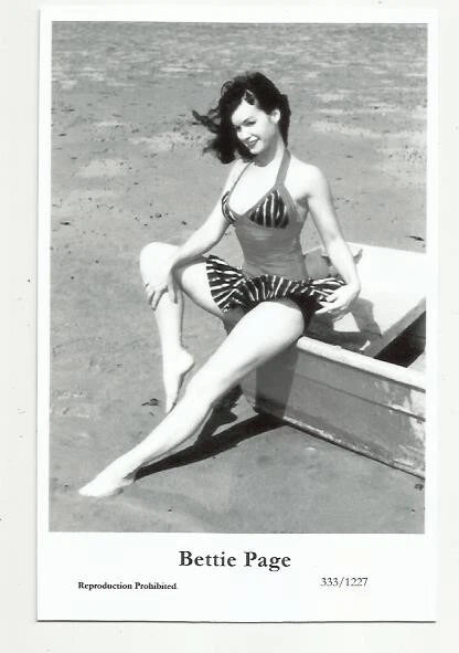 (Bx15) Bettie Page Swiftsure Photo Postcard (333/1227) Filmstar  Pin Up Glamor