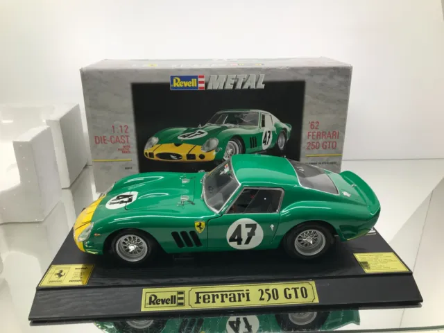 REVELL 08852 FERRARI 250 GTO 1962 N3767GT #47 -GREEN 1:12 rare- GOOD IN BOX