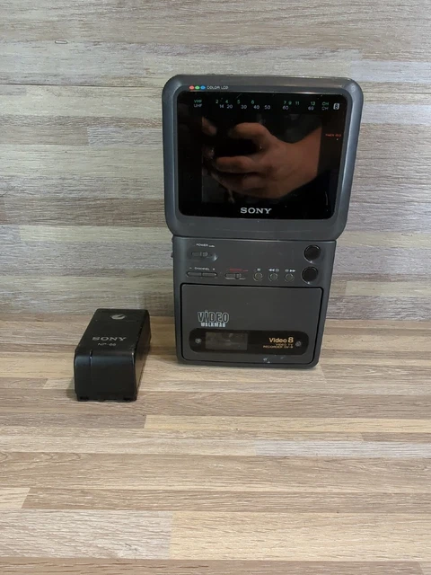 Sony GV-9 Video 8 Walkman TV Recorder for Parts or Repair