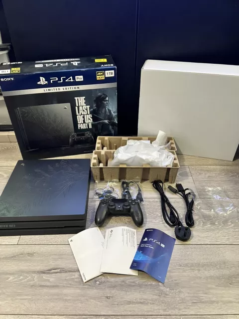  PlayStation 4 Pro 1TB Limited Edition The Last of Us