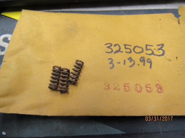 3 New  Omc Oem  Johnson Evinrude Springs 325053