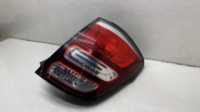 Feu Arrière Droit Principal Pour Citroën C3 Phase 2 - Occasion En Bon état - Compatible 1.4i 8V