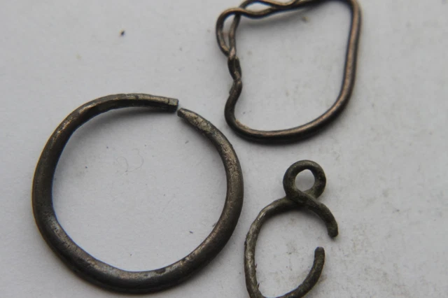 3 Antichi Orecchini In Argento Romano/Bizantino 5/6 Secolo D.c.