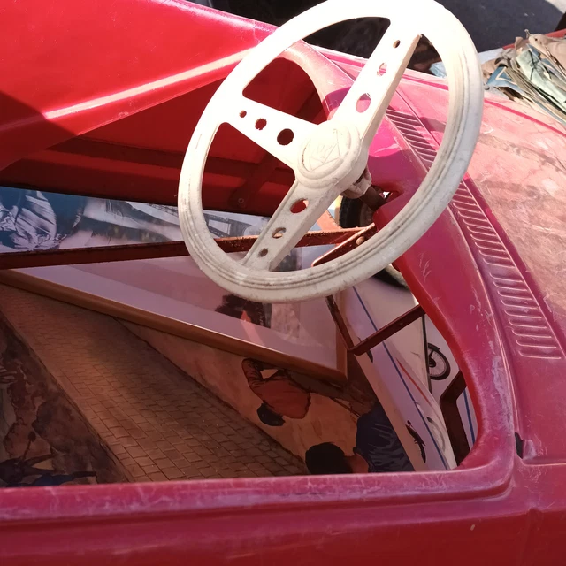voiture à pédales ancienne 2
