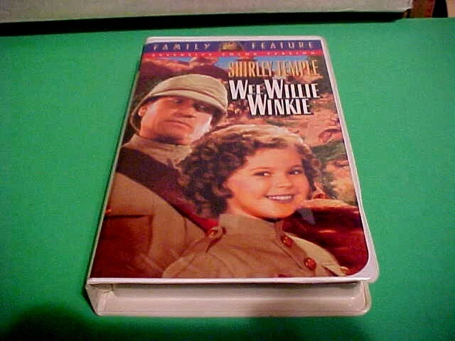 Wee Willie Winkie (VHS, 1994) Clam Shell Shirley Temple