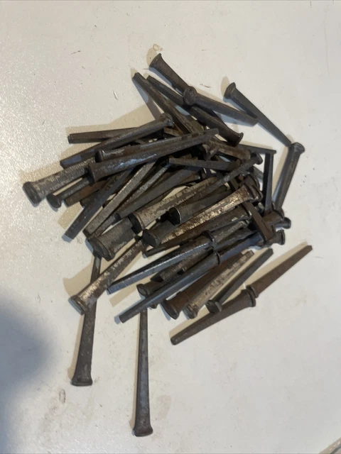Lot of 100 Vintage Square Cut 1-1/2" Long Nails Light Patina Surface Antique 2
