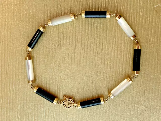 14K Solid Y Gold Bracelet Onyx Mother-Of-Pearl 7.5" 14K Solid Y Gold Bracelet Onyx Mother-Of-Pearl 7.5"