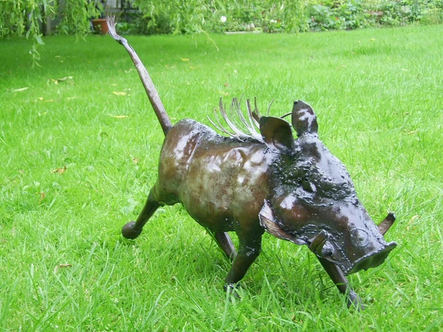 Warzenschwein Metall Garten Skulptur Handarbeit Kunst Unikat Original Fair Trade
