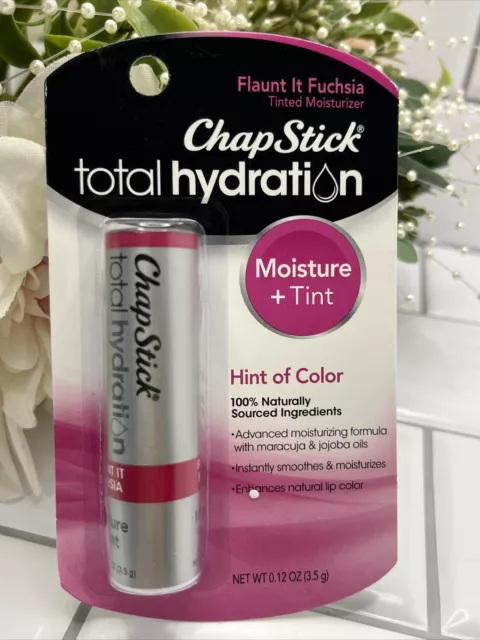 Humedad de hidratación total ChapStick + tubo de bálsamo labial teñido tinte Hello Burdeos