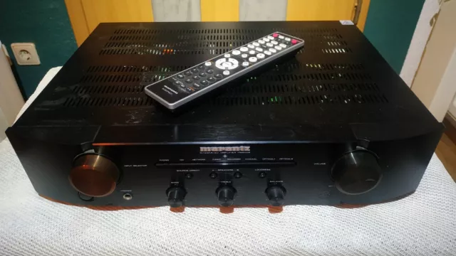 Marantz PM6006, Vollverstärker , 2 x 40 Watt @ 8 Ohm