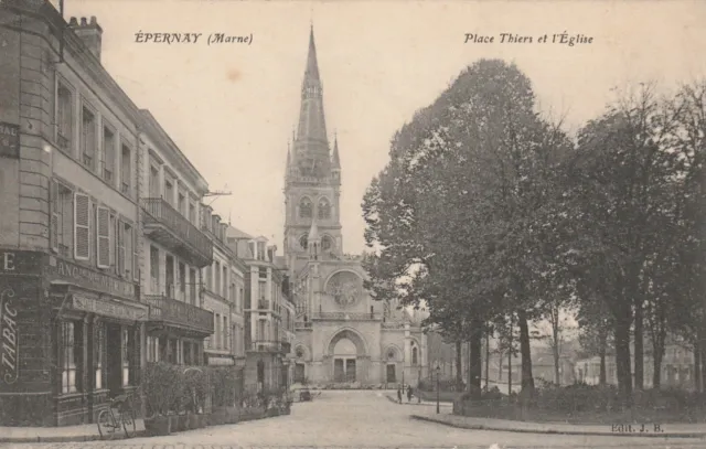 CPA 51 EPERNAY (Marne) Place Thiers et l'Eglise