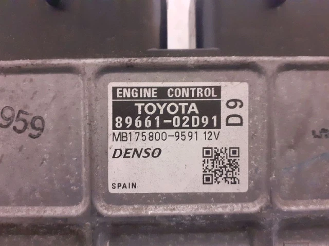 Calculateur Moteur Pour Toyota Auris 1.4 - Réf. 89661-02E10, Occasion Fonctionnel