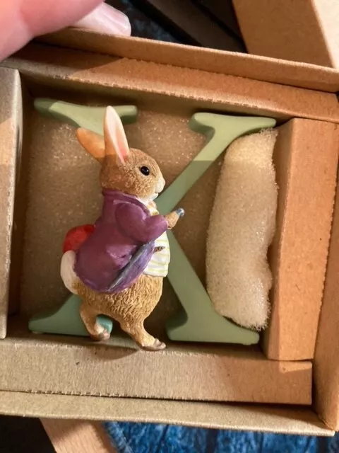Beatrix Potter Alfabeto Lettere Pietro Coniglio Statuetta Ornamento Camera da letto bambini