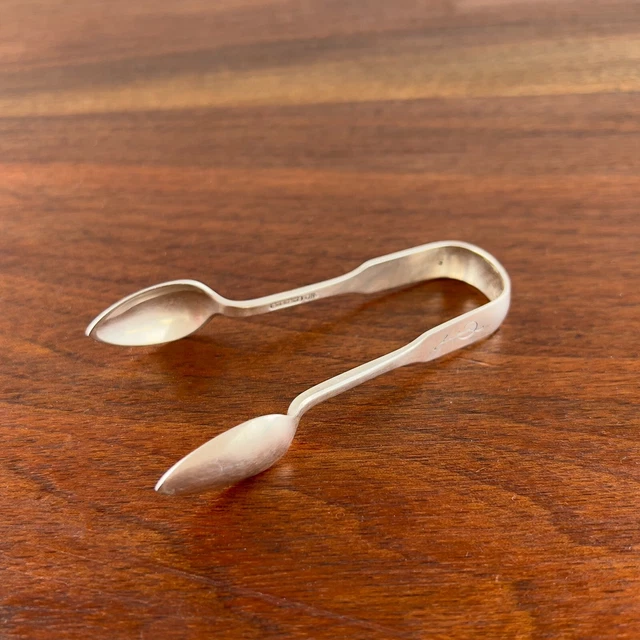 Old Newbury Crafters Onc Sterling Silver Sugar / Tea Tongs Moulton Monogram P