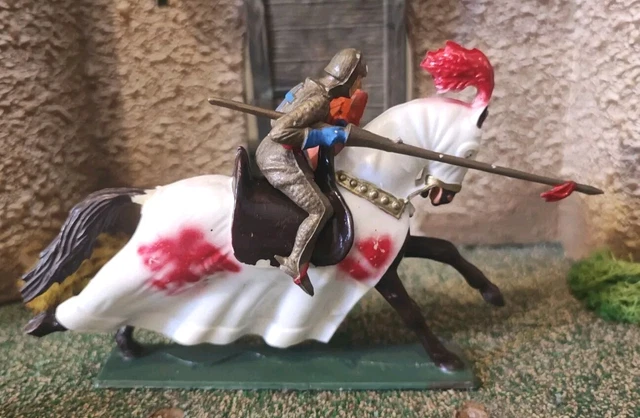 STARLUX MOYEN AGE - CHEVALIER , SOLDAT , JOUET ancien