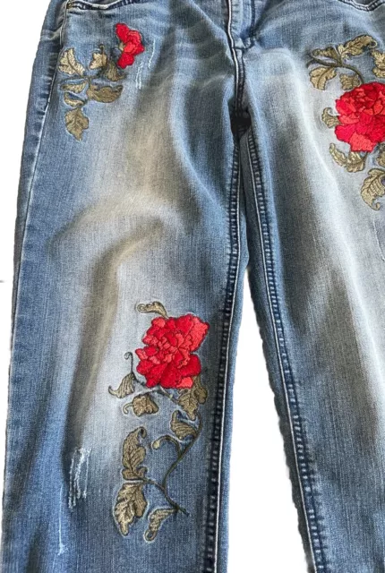 VINTAGE AMERICA RED Roses Floral Embroidered Flowers Bestie Jeans 12 Or ...