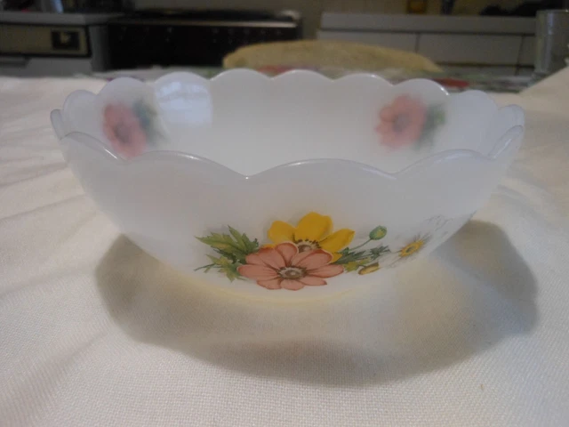 SALADIER VINTAGE 70' arcopal fleurs oranges EUR 10,00 - FR
